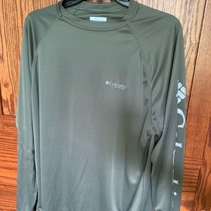 Columbia Dri fit T shirt